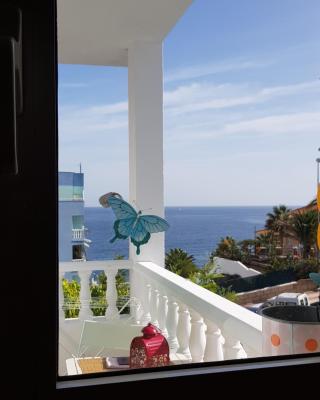 La Calma Guest House - Sea View - Private Spaces 100m Beach