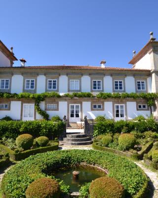Paço de Calheiros - Turismo de Habitação