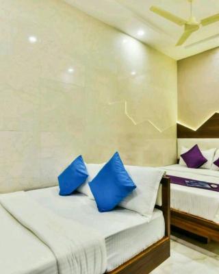 Hotel Palace Residency near Lokmanya Tilak Terminus