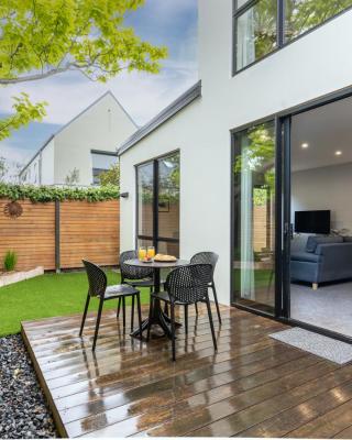 City Living - Christchurch Holiday Home
