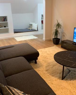 Noah's Attic - Apartment Hotel in Korce