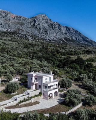 Villa Palairos