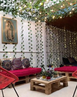 Hospedaje Casa Rosa Jardín