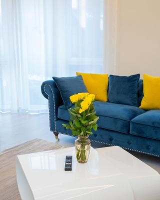 Luxurious Blue&Yellow Apartment in Kaunas Center