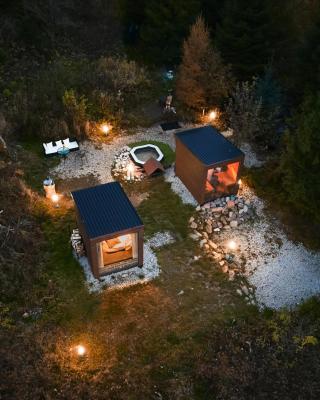 Škandinávske domčeky-lesná sauna a ubytovanie