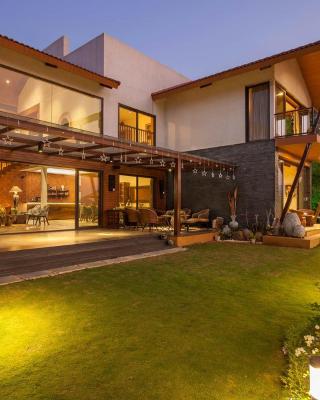 Soul Tree Villa 50 Super Luxury Villa with heated plunge pool and jacuzzi