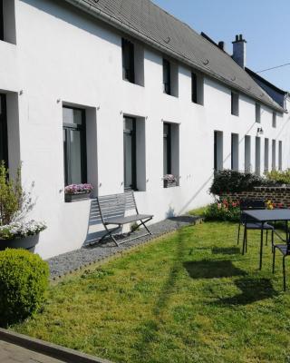 La Ferme aux Charmes