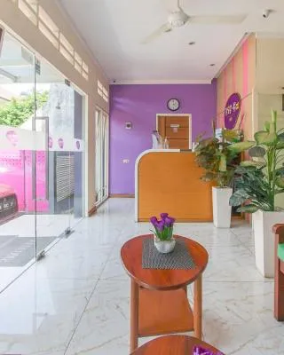 Sans Hotel FiFFa Pisang Kipas Malang