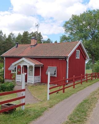 Året runt i väldigt härlig natur Bo på lantgård