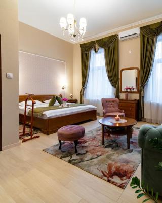 Central Harmony Apartment