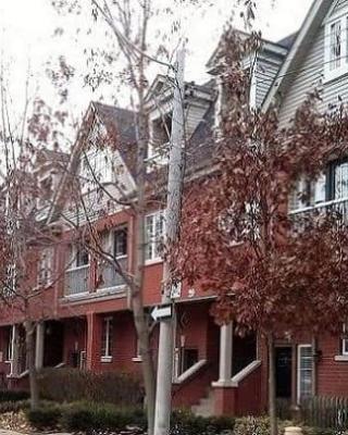 Cozy Tri-level Townhouse - 3 min from Outdoor Mall at Partridge Creek