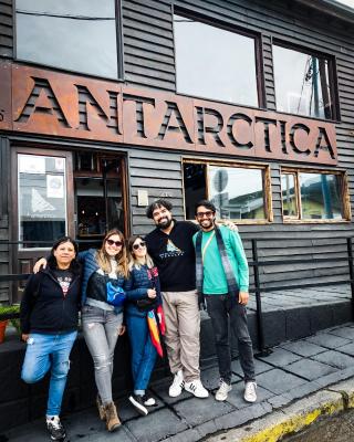 南極物語旅館