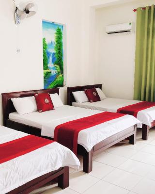 Đức Trọng Hotel