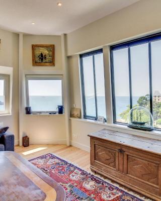 Apartment Château des Deux Rives by Interhome