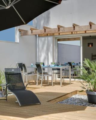 Apartment Les Patios de Flore-1 by Interhome