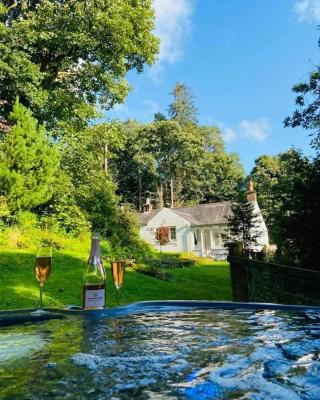 Scaurbridge Cottage with Hot Tub and Sauna