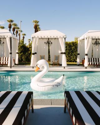 Hotel El Cid by AvantStay Chic Hotel in Palm Springs w Pool