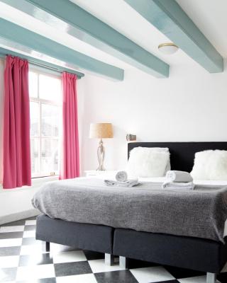 Modern Canal House Loft - City Center