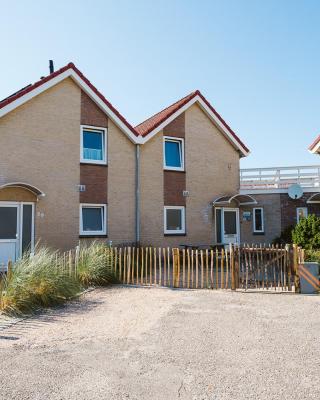 Mosselbank 93 - Noordzeepark Ouddorp, with private front and back garden near the beach - not for companies