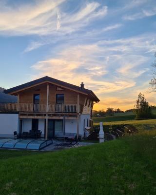 Chalet Gamsknogel mit privatem Pool und Whirlpool