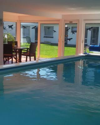 Haus Sommerwind-Ferienwohnungen mit Schwimmbad und Sauna in Büsum