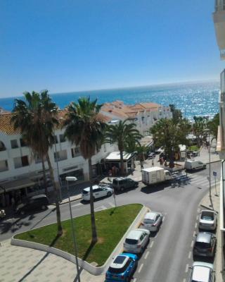 Nerja Gaviota holidays piscina y playa