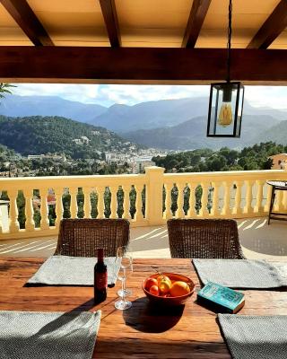 Casa Sol with private terrace, garden, pool, beautiful view