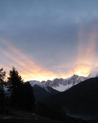 Mont Blanc Views Apartments