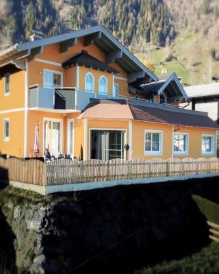 Luxurious Mansion in Goldegg near Skiing Area
