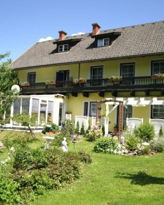 Apartment in Feld am See by Brennsee Lake
