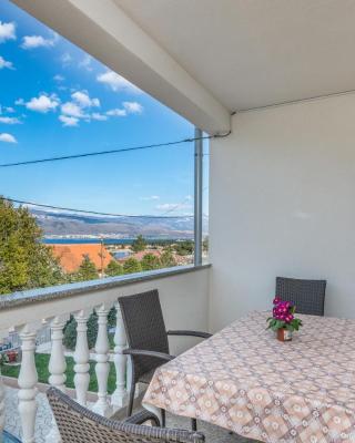 2 Bedroom Cozy Apartment In Silo