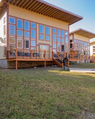 Seven Bluff Cabins