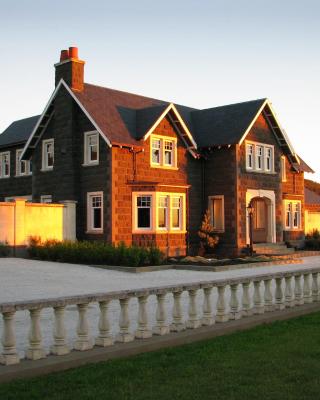 Camp Estate by Larnach Castle