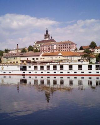 Florentina boat