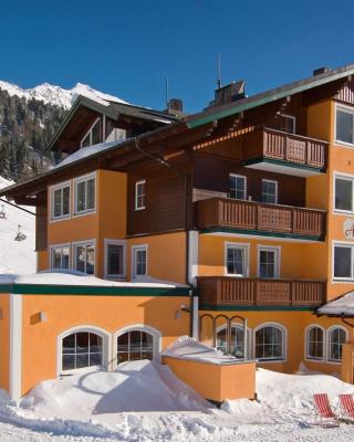 Hotel & Appartement Auerhahn