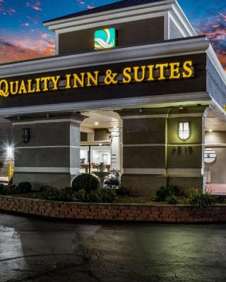 Quality Inn & Suites Kansas City - Independence I-70 East