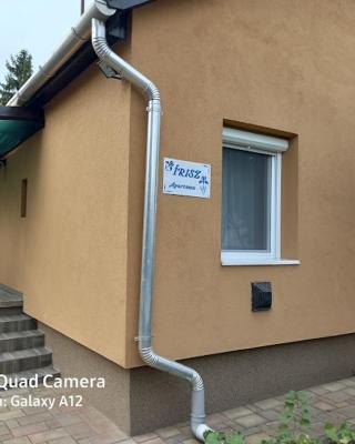 Írisz Apartman