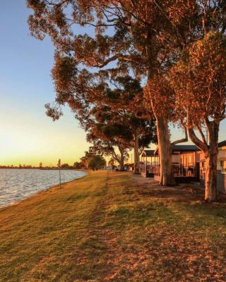 Lake Boga Caravan Park