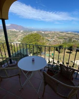 3 bedroom home with amazing views & outdoor spaces