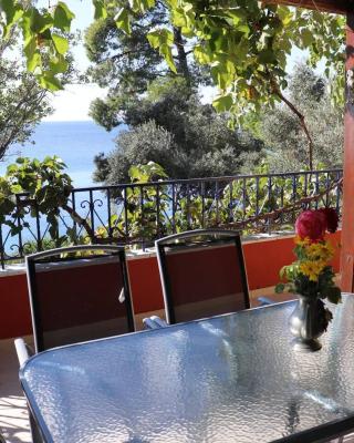 Mathesi Apartment Sea View
