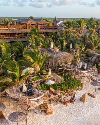 Kanan Tulum Treehouse, Rooftop, Beach Club & Spa - Adults Only