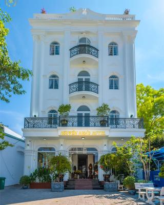 Nguyên Nhân Hotel