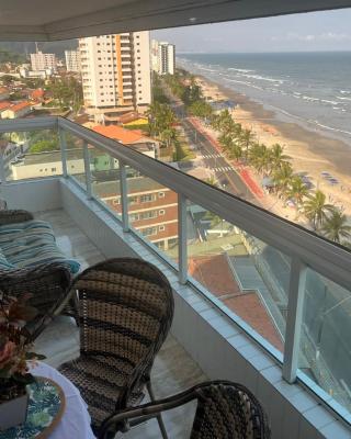 Mongaguá com vista para o Mar pé na areia