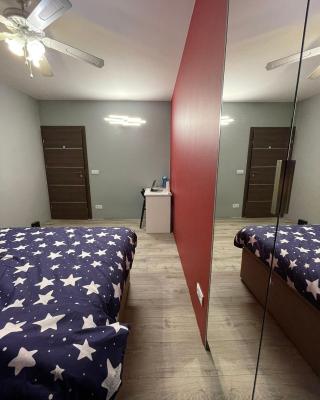 A large Luxurious PRIVATE Room, in a shared apartment-close to the city centre