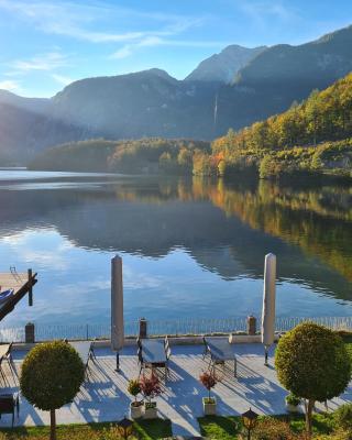 B&B Hallstatt Lake - self check in