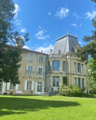 Chateau de Vaugelas - Charmant domaine près de Valence