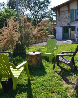 Couanac gîte familial à la campagne avec piscine