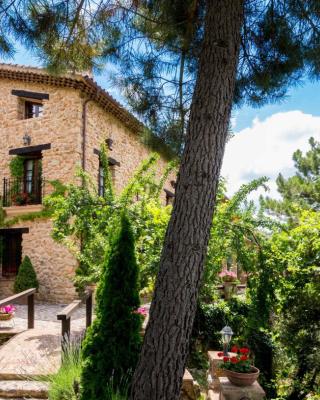 Hotel de Montaña Cueva Ahumada