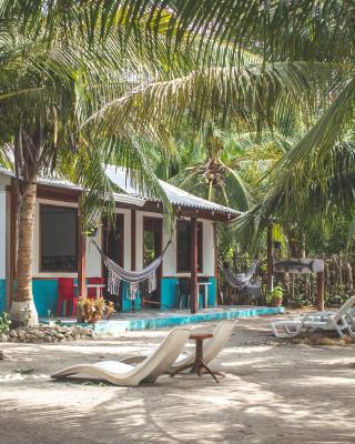 Isla Grande Eco-Hostal