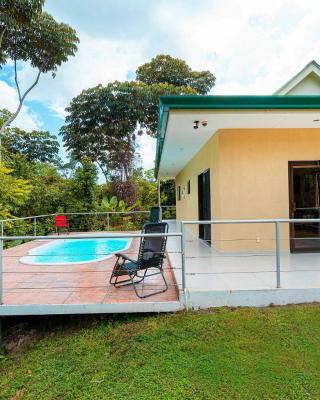 Toucan Villa Newer with WiFi & Pool - Digital Nomad Friendly